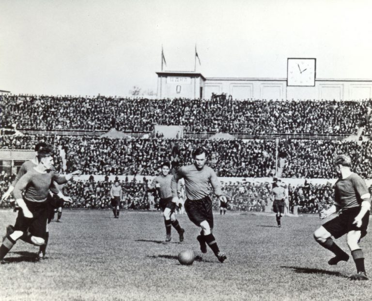 nearly-40-000-fans-watch-the-first-soccer-game-at-citi-field-tv-vulture